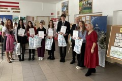 86de7dc2-9eff-48a5-a53d-a49425cd4367