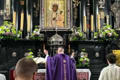 99d89440-2191-4b40-8cbe-3f2e04186fb5